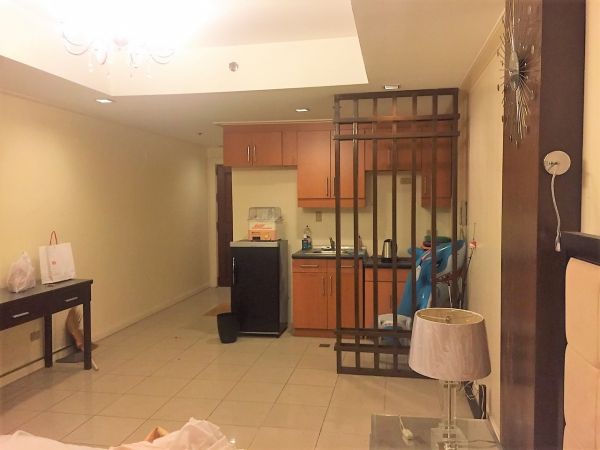 Robinson Place Furnished Studio Right At The Mall Padre Faura St Ermita