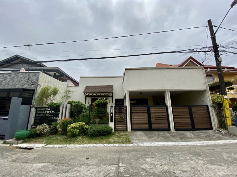 Bungalow House For Sale - BF Homes, Parañaque