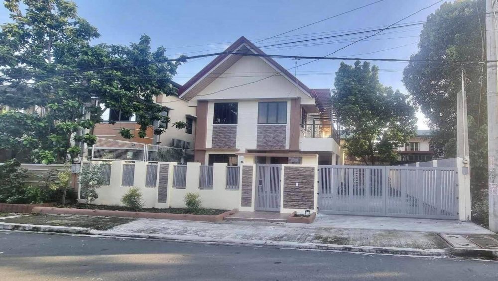 For Sale Two Storey House Fairmont Park Subdivision Regalado Fairview QC