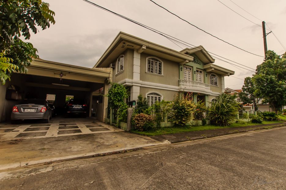 Halloween at Ayala's Ferndale Homes 