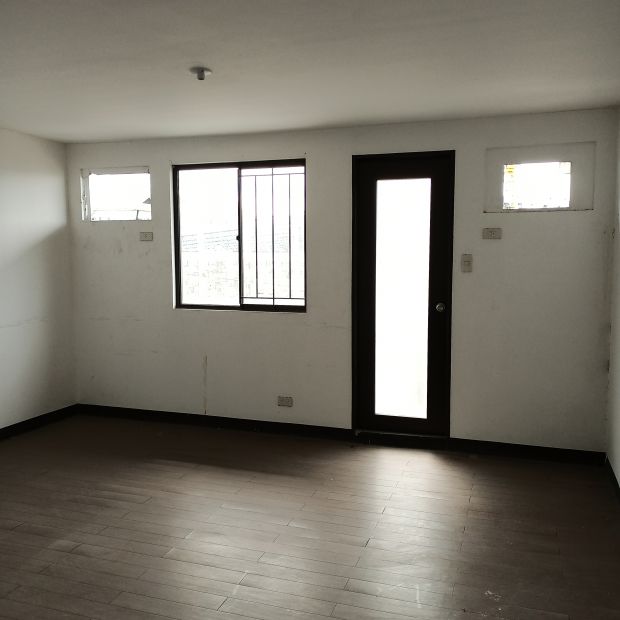 For Rent Studio Type 30sqm Bare Condominium - Solano Hills Sucat 