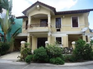 Foreclosed House And Lot In San Bartolome, Quezon City