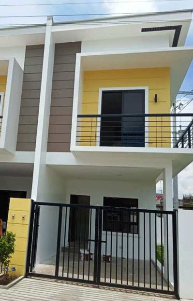 Las Piñas Townhouse near Shopwise Marcos Alvarez Ave with 3BR 4.523M -AJCP