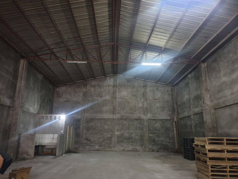 445 sqm Santulan , Malabon Warehouse