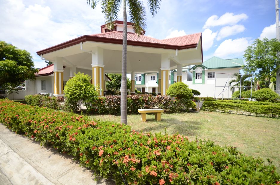 La Essenza 3 Bedroom Townhouse, San Roque Antipolo City