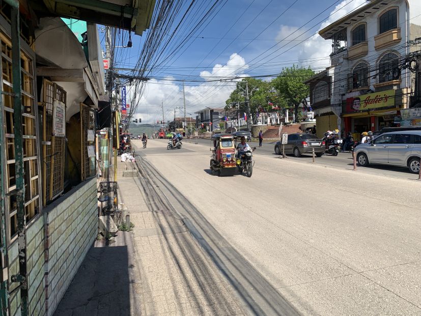 FOR SALE TWO-STOREY BUILDING ALONG HIGHWAY MINGLANILLA CEBU . HUGE MARKDOWN