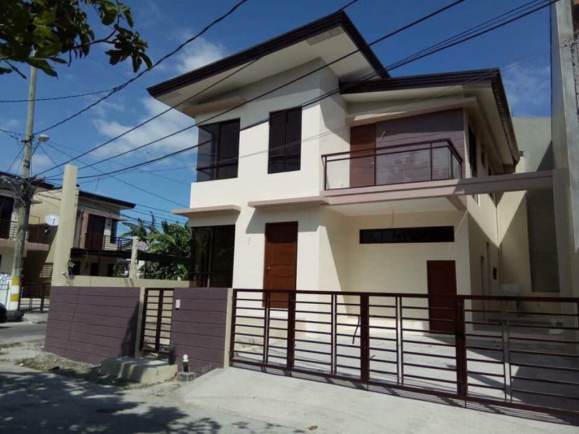 Single Attached House in Camella Classic Pilar Village Las Pinas