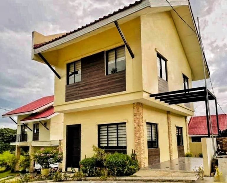 Modern 3 Storey House and Lot for Sale in Minglanilla Cebu-MD