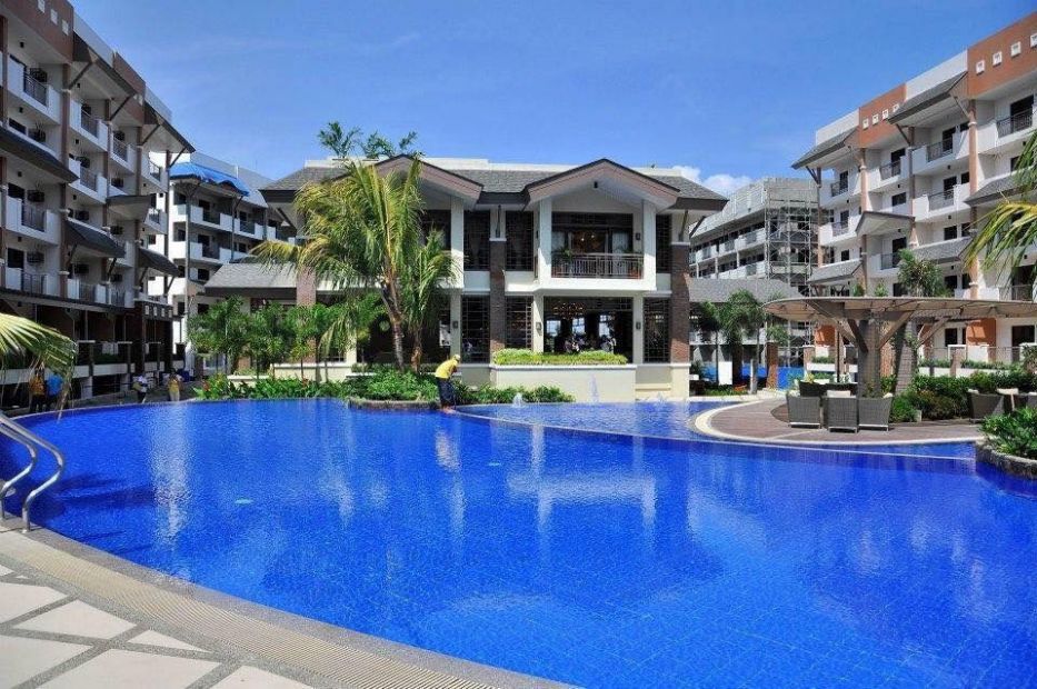 2 Bedroom Condo Unit ,Siena Park Paranaque City nr SM Bicutan, Perly Vidad