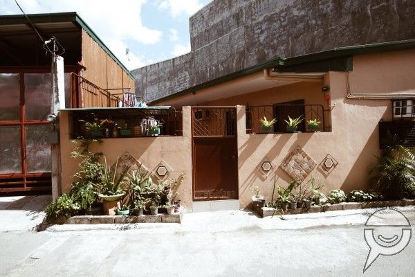 Creative Apartment For Rent In Commonwealth Quezon City with Simple Decor