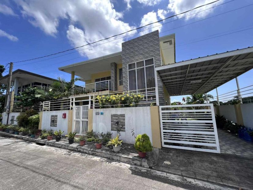 For Sale: 4 Bedroom House and Lot in Manville Royale, Bacolod, Negros ...