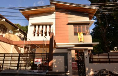 Metro Manila House for Sale 