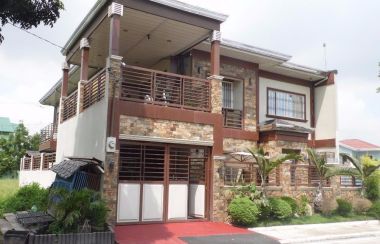 6 Bedroom Villa with pool for Sale in Clark, Mabalacat, Pampanga!