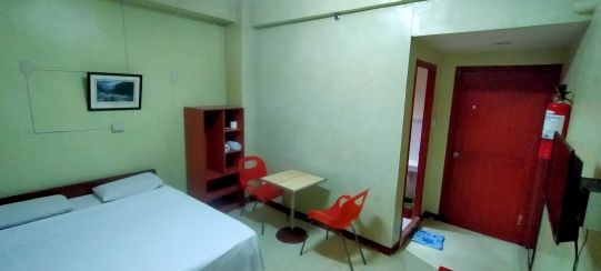 Affordable Clean Room for Rent with CR and Aircon downtown Cebu City