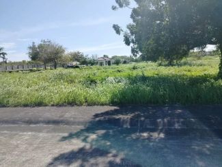Lot for sale 607 sqm at high-end and beach front subdivision at Amara (FSBO)