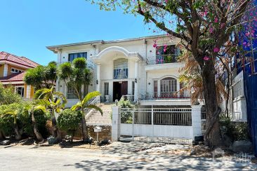 SALE - Luxurious Mediterranean Home at Ayala Southvale Village