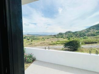 For Sale: EASTRIDGE House & Lot with Lakeview and Amenities in Binangonan