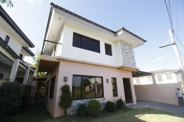 3 Bedroom and 2 Bathroom House for Rent in South Forbes Villas Nuvali Sta Rosa