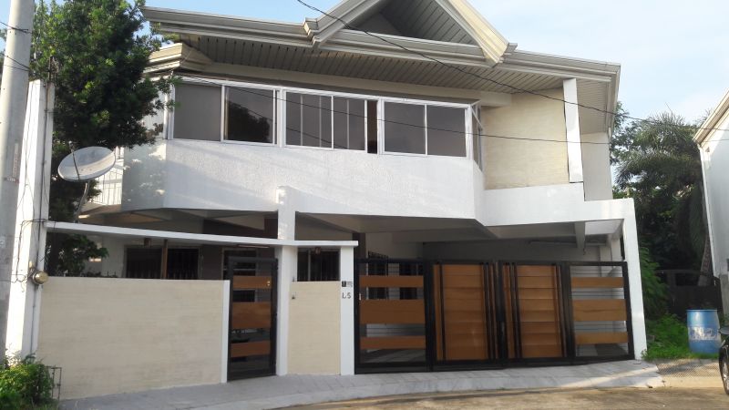 For rent House and lot with Pool in Greenwoods Village, Pasig City