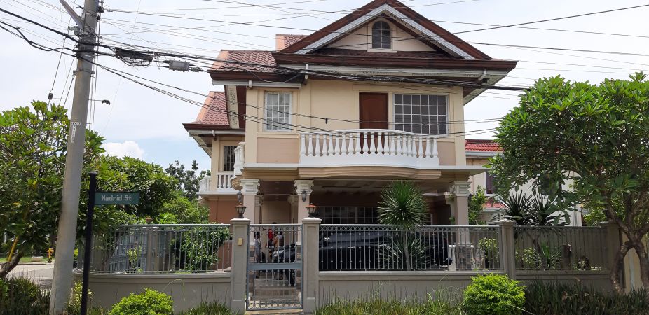 5 Bedroom Single Detached House and Lot for sale in Lapulapu City