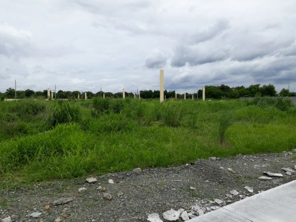 High-end Lot for Sale, near Nuvali: Solen Residences, Greenfield City, Sta Rosa