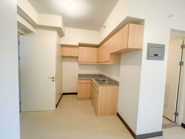 49k/monthly 2 Bedroom Unit with Resort Inspired Amenities in Brixton Place Pasig