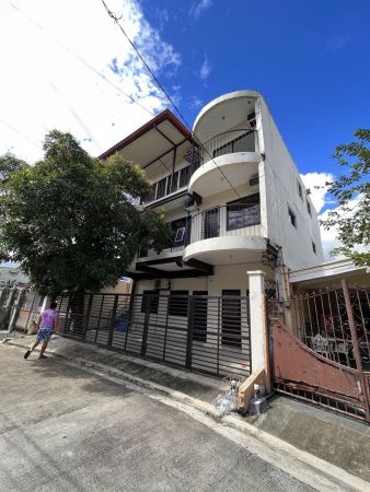 3 Storey Residential Building for rent at Veraville Homes, Las Piñas City