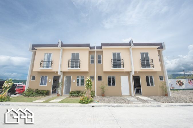 For Sale 2 Bedroom 2 Storey Townhouse in Forestview Homes Carcar