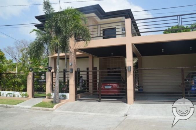 Modern 2 Storey House With Swimming Pool