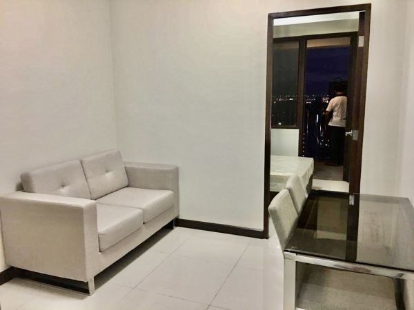 1 BR Fully Furnished with Balcony - in Roxas Blvd Manila - Admiral Baysuites