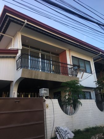 2 storey House for rent in Banilad, Cebu City