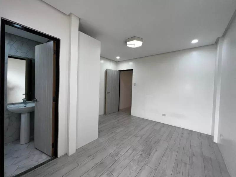 For Sale! Kamuning QC Brandnew Townhouse with 4 Bedroom 15.5M -AJCQ