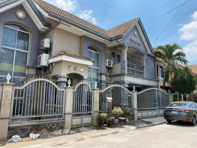 Spacious 4 Bedroom House with Maid’s Room in Metro Clark Executive Villa - 15M