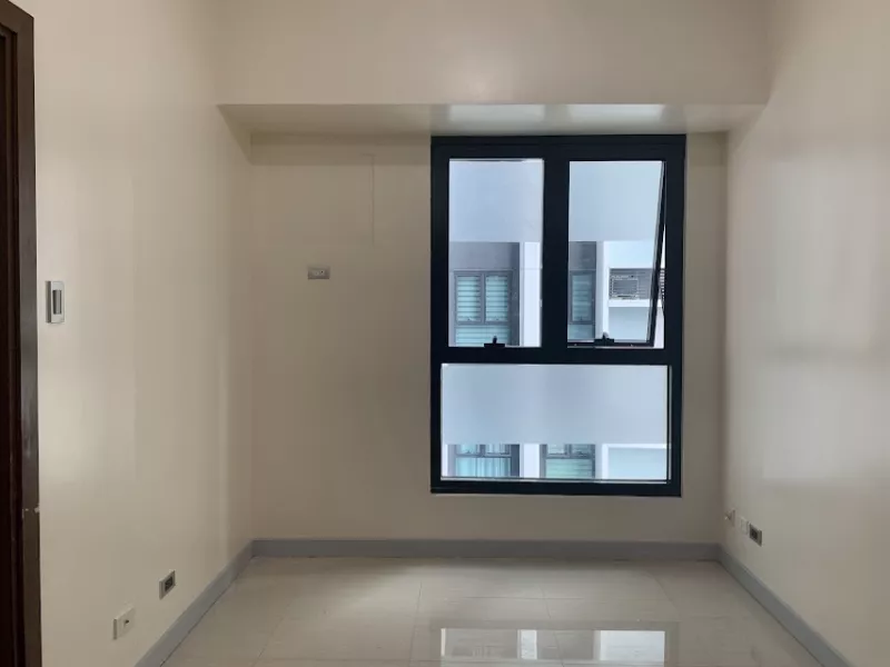 BARE 1 bedroom at the Sapphire Bloc near Medical City and Jolibee tower