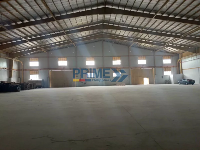 Available for Lease: 2,550.86 SQM Warehouse w Loading/Unloading Area