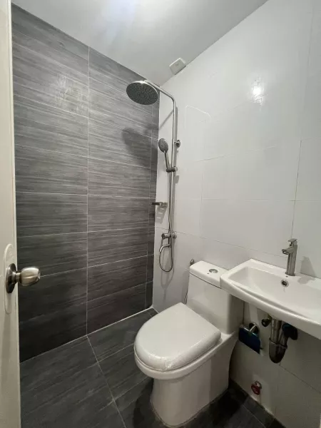 Brgy.Parang Marikina For Sale 3 Storey Townhouse 3 BR near Fortune School rg