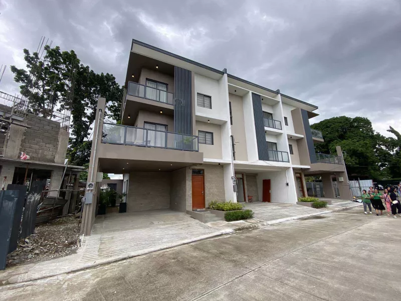 3 Storeys Townhouse in Palmera Homes 