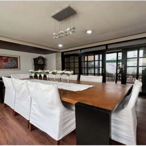 298 sqm 5-BR House & Lot for Sale in Kapitolyo, Pasig City