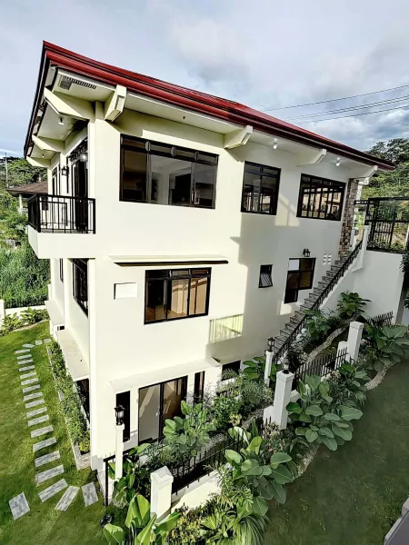 5-BR Brand New House for sale in Sun Valley, Antipolo