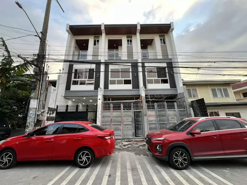 Pre-Selling!!!3 Storey Cozy Townhouse,Roxas District,QC @17.8M All Inclusive-JGP