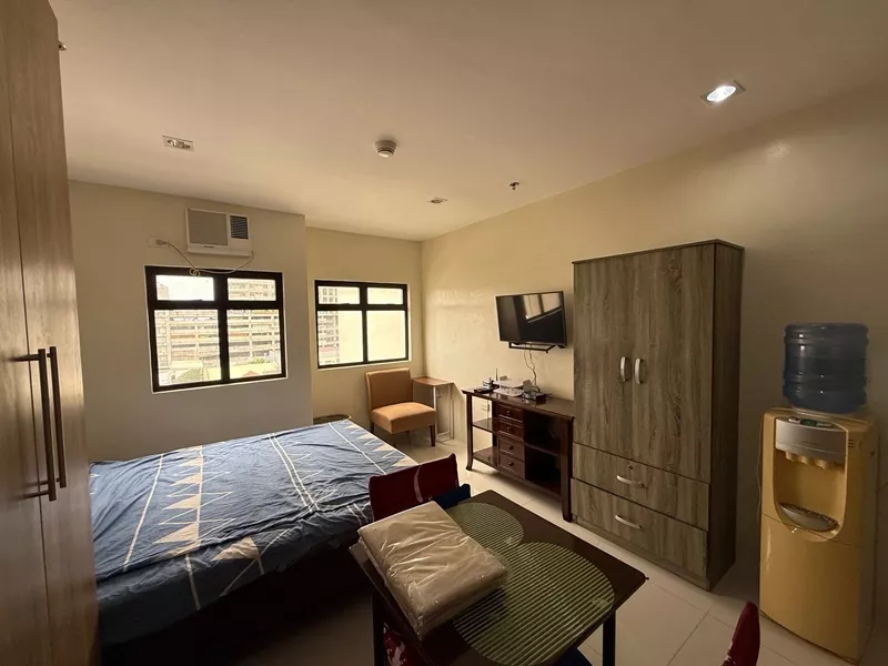 Midpoint studio condo for rent in Mandaue City furnished Unit