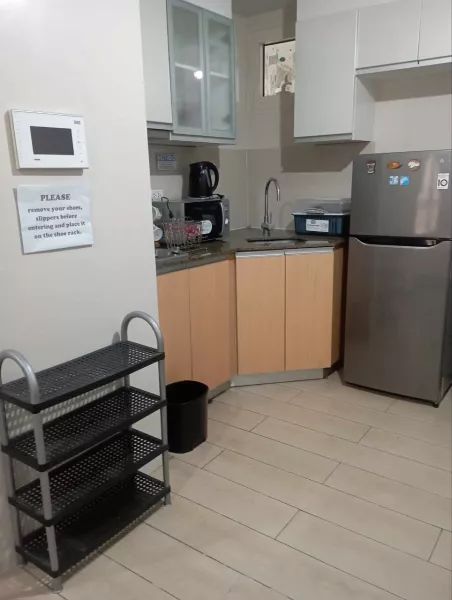 For Lease: Fully Furnished Studio Unit – 81 Newport, Cluster 2