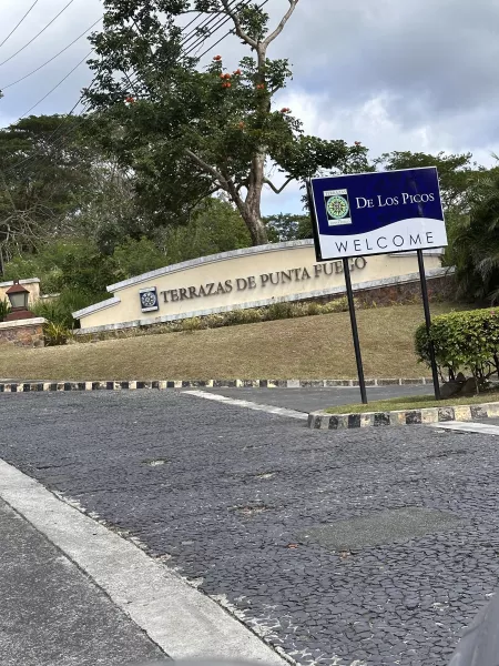 349 sqm Prime Residential Hilltop lot in The Peak Terrazas de Punta Fuego