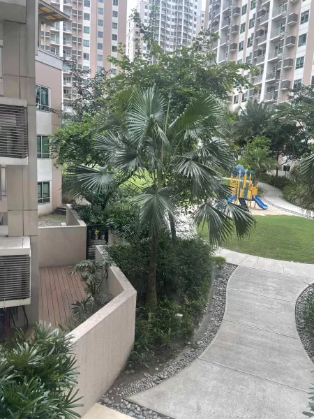 GOOD DEAL!!! Studio Type Unit for Sale in The Grove, Pasig City