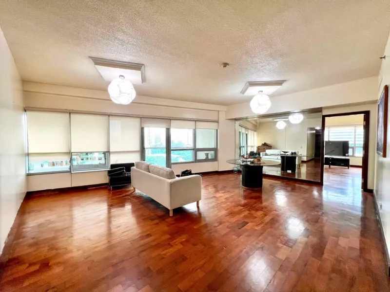 For Sale 3 Bedroom at The Residences at Greenbelt Makati