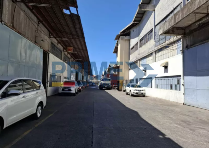 880sqm WAREHOUSE FOR LEASE IN PARAÑAQUE CITY