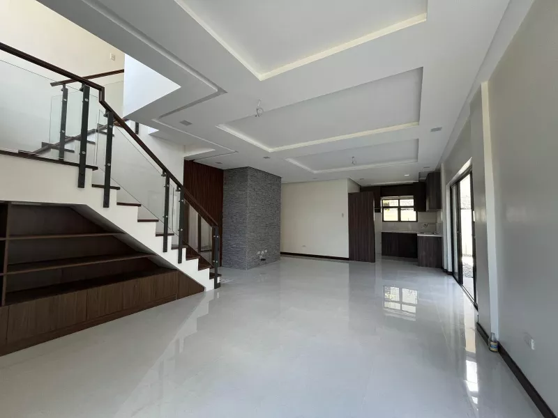 La Residencia de Sta. Rosa, Brand New 2-Storey House and Lot FOR SALE in Laguna