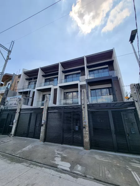 RFO 4-Bedroom Townhouse For Sale in Sikatuna Village Quezon City