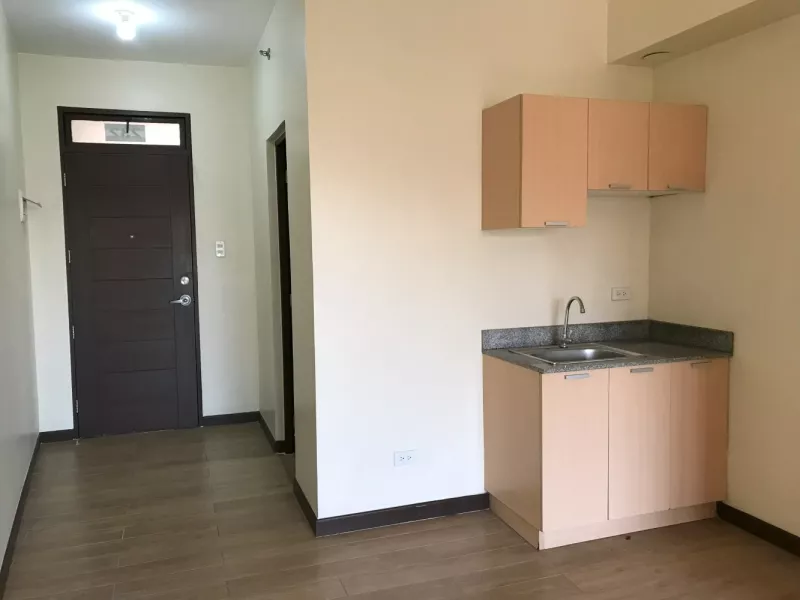 3 Bedroom Condominium Unit for Sale at Paseo Verde in Las Piñas, Metro Manila