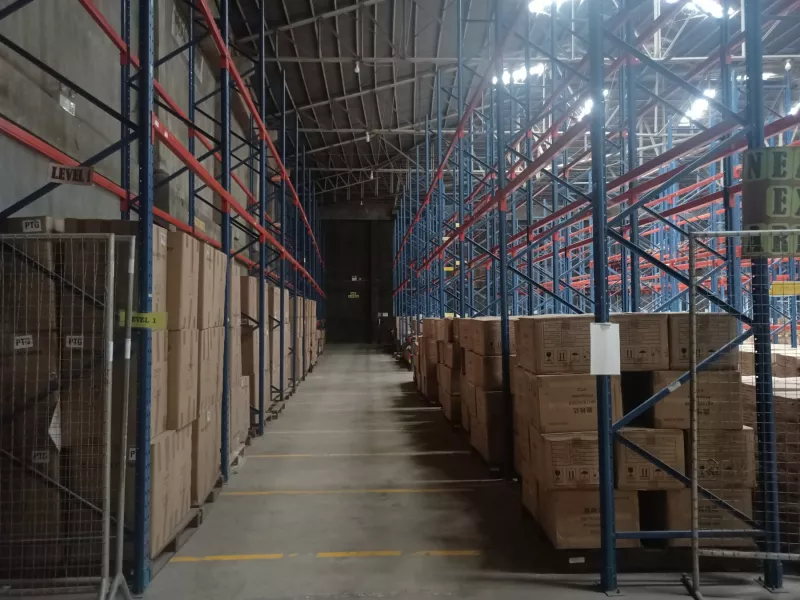 For Rent: Iloilo Warehouse with Loading Bay and Racking System